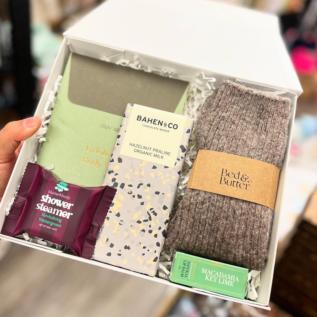 Winter Wamer Gift Box
